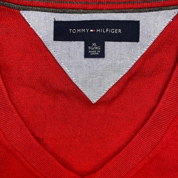 Vintage Tommy Hilfiger Golf Sweater Vest Size XL Red Knit - Picture 3 of 3